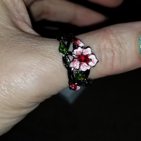 Gorgeous 925 sterling silver flower ring in black gold - size 7.5 or 9.5 - New - Picture 5 of 11